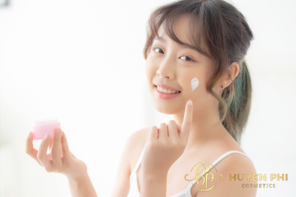 các bước make up có kem chống nắng