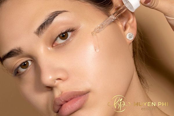 cách bôi serum đúng