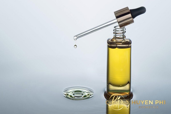 cách bôi serum đúng cách