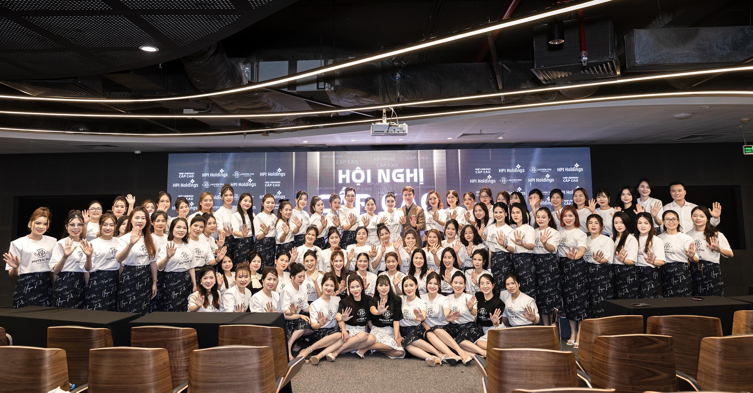 Hội Nghị Cấp Cao Của Huyền Phi Cosmetics Tại Hà Nội: Hiểu Và Thương