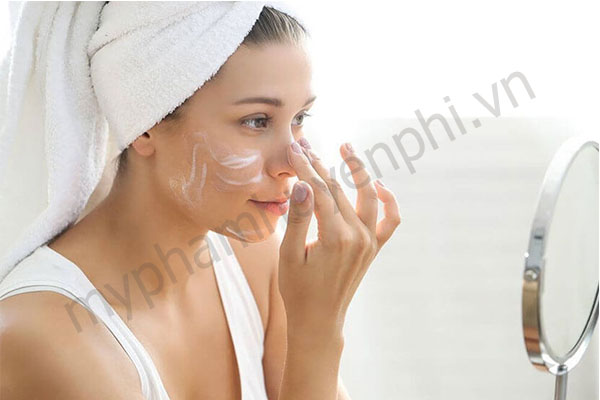 Những sai lầm hay gặp phải khi dưỡng ẩm cho da cần phải tránh