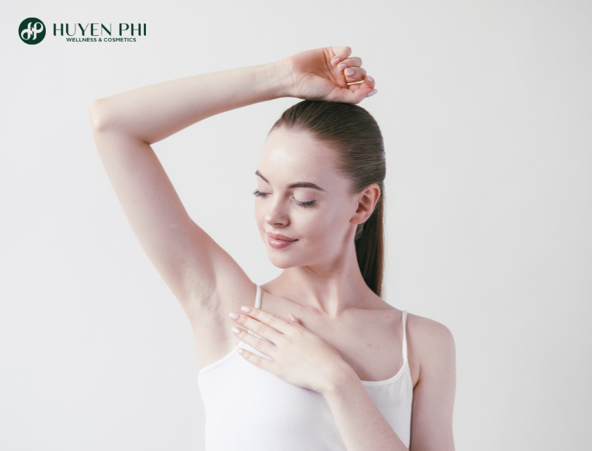 bị hôi nách có nên cạo lông nách