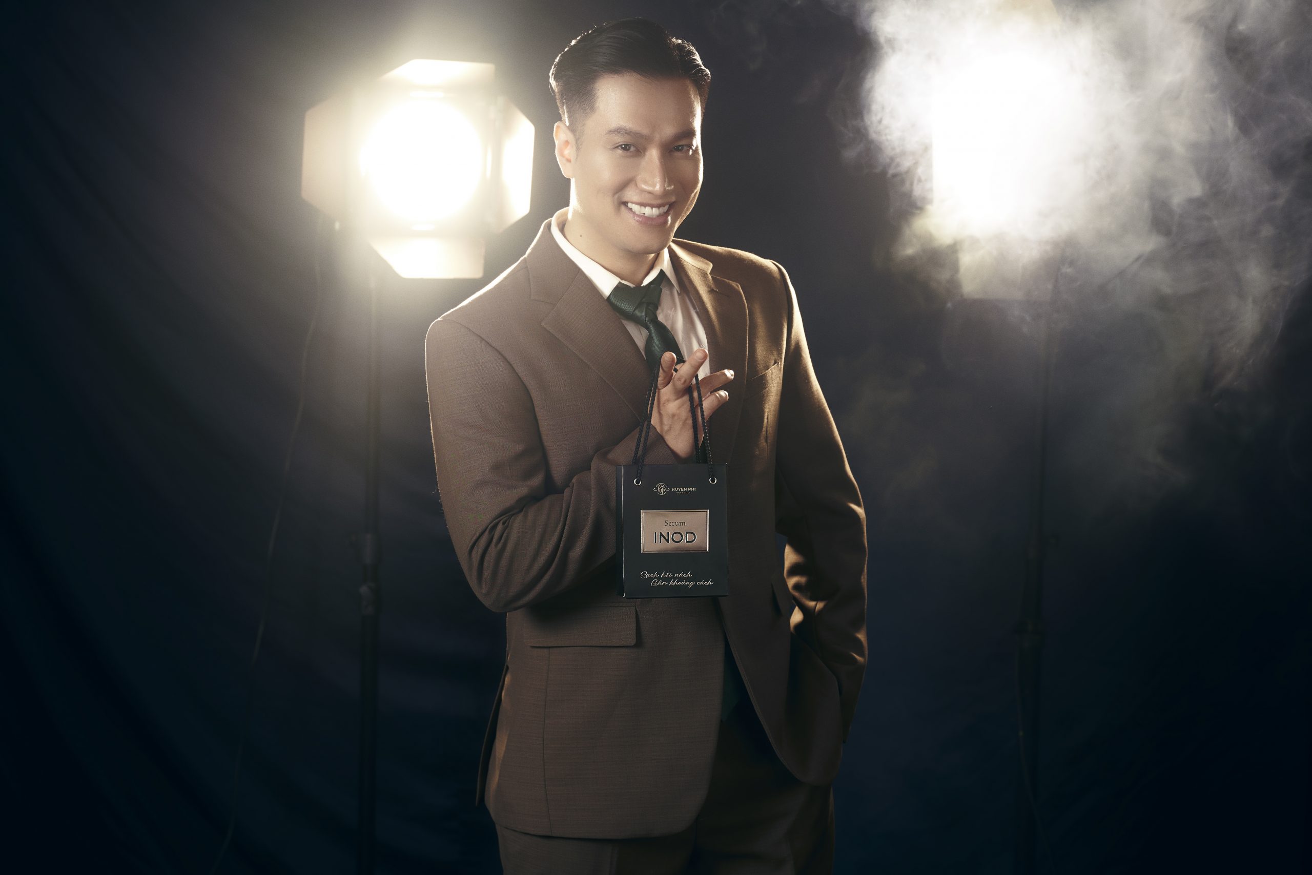 Diễn viên Việt Anh bật mí Serum INOD - Bí kíp giúp fan girl tự tin mọi lúc mọi nơi