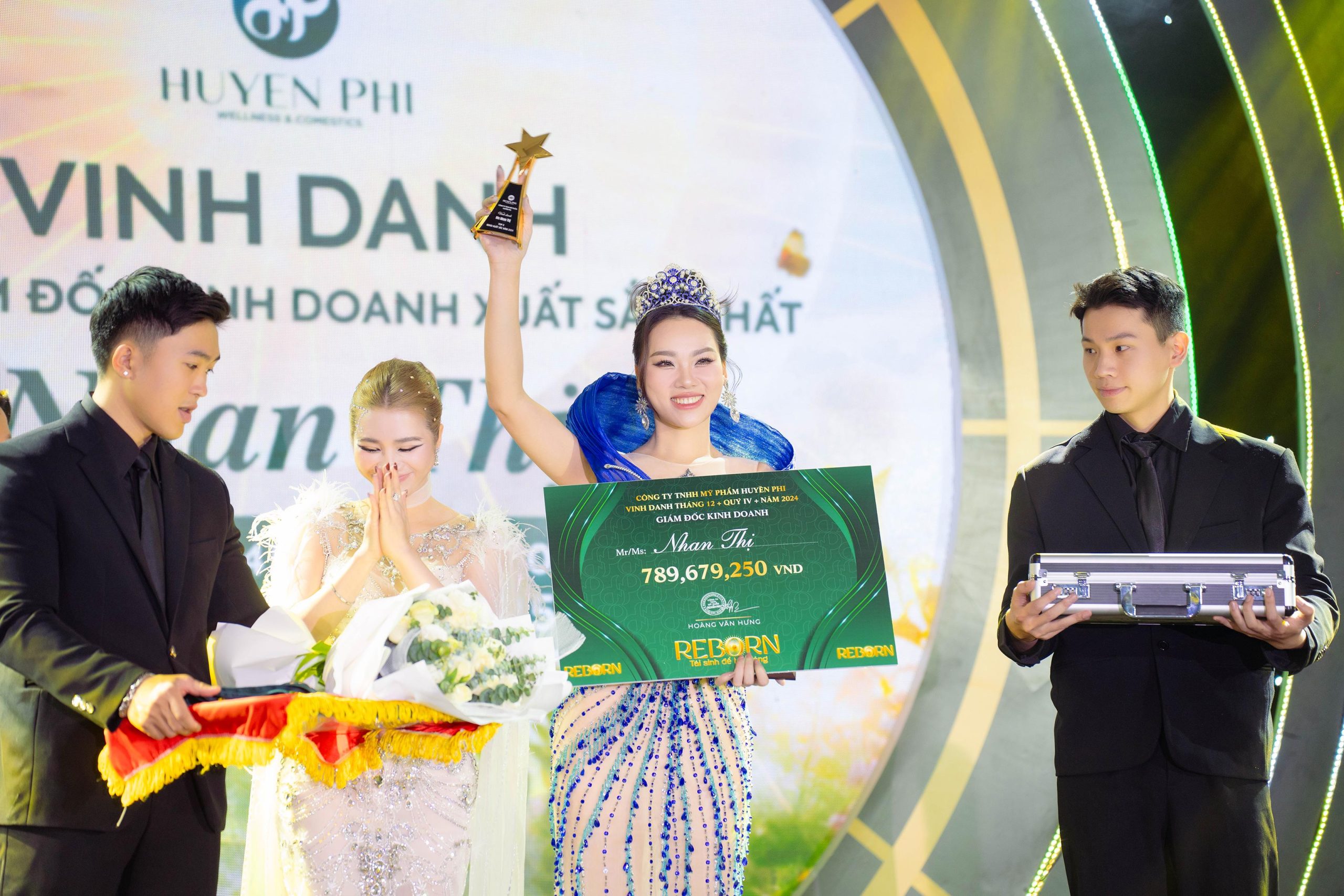 reborn huyền phi