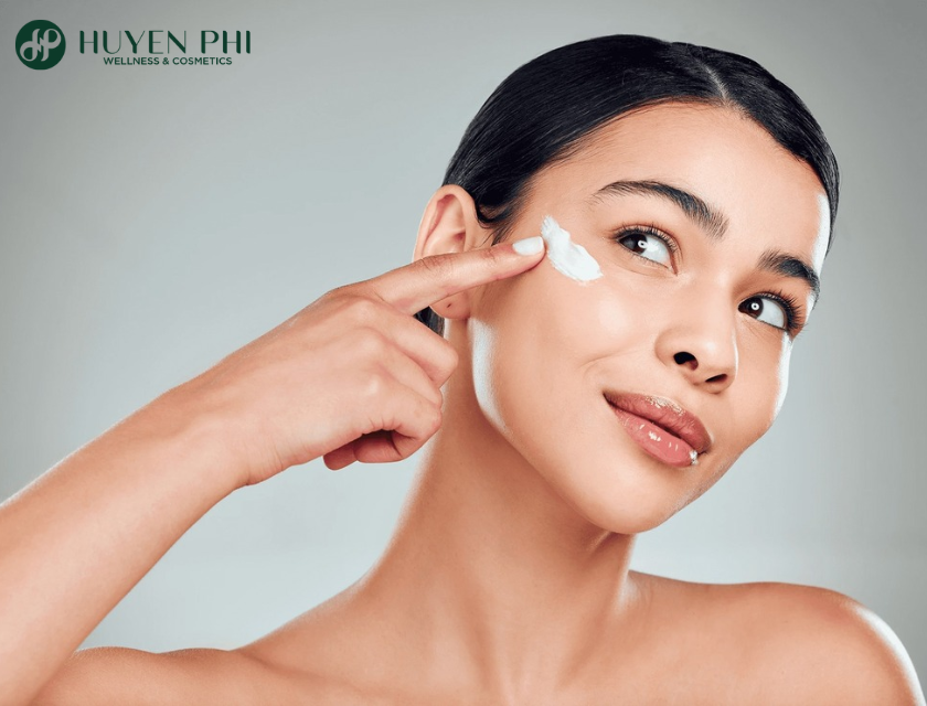 chăm sóc da mặt sau sinh